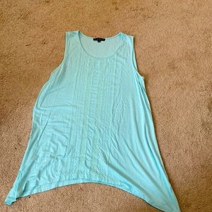 Sleeveless tunic